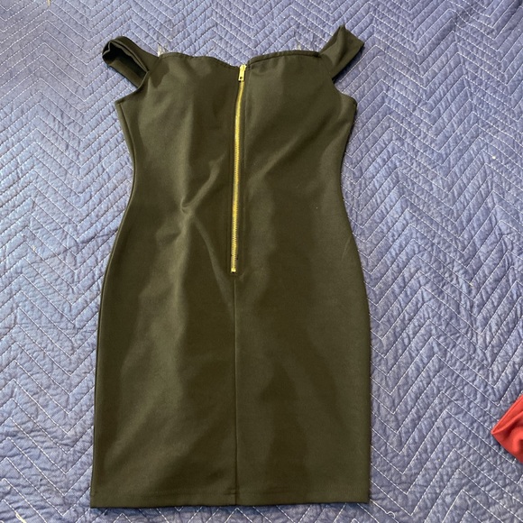 #dress - Picture 3 of 3